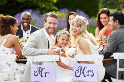 5 Tips to Make Your Out of Town Wedding Guests Feel Welcomed and Appreciated
